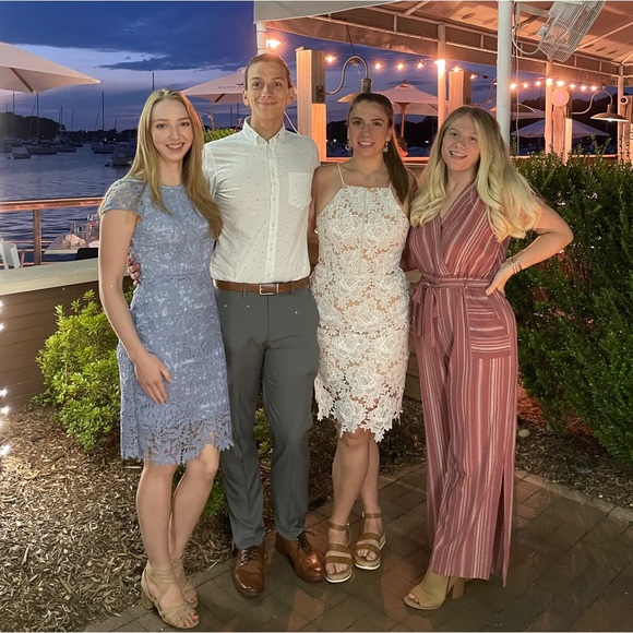 ✨Welcome to my closet ✨ - Picture 2 of 5